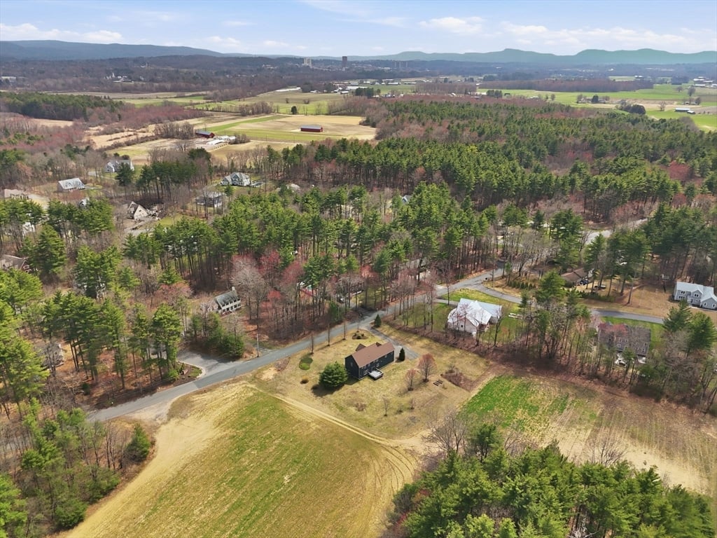 13 Shattuck Rd Photo 3