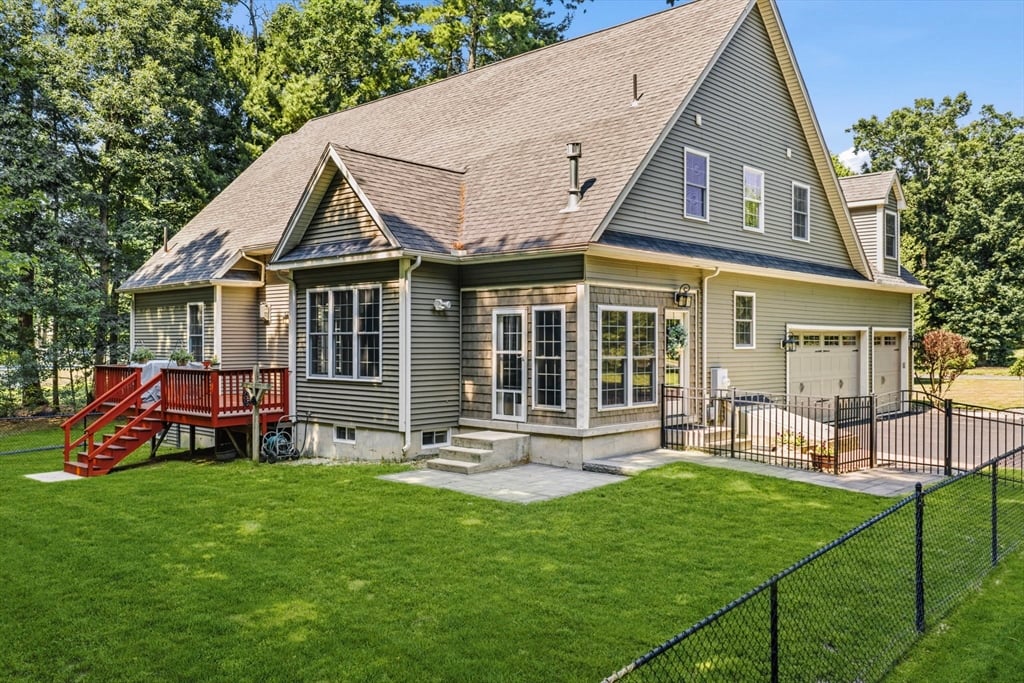 17 Bissonnette Cir Photo 4