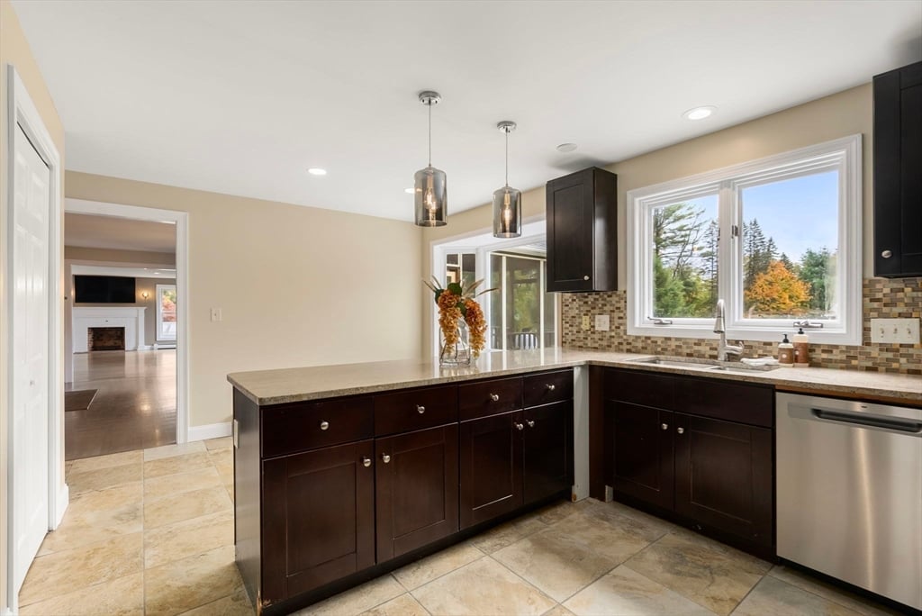 163 S. Shelburne Rd Photo 10