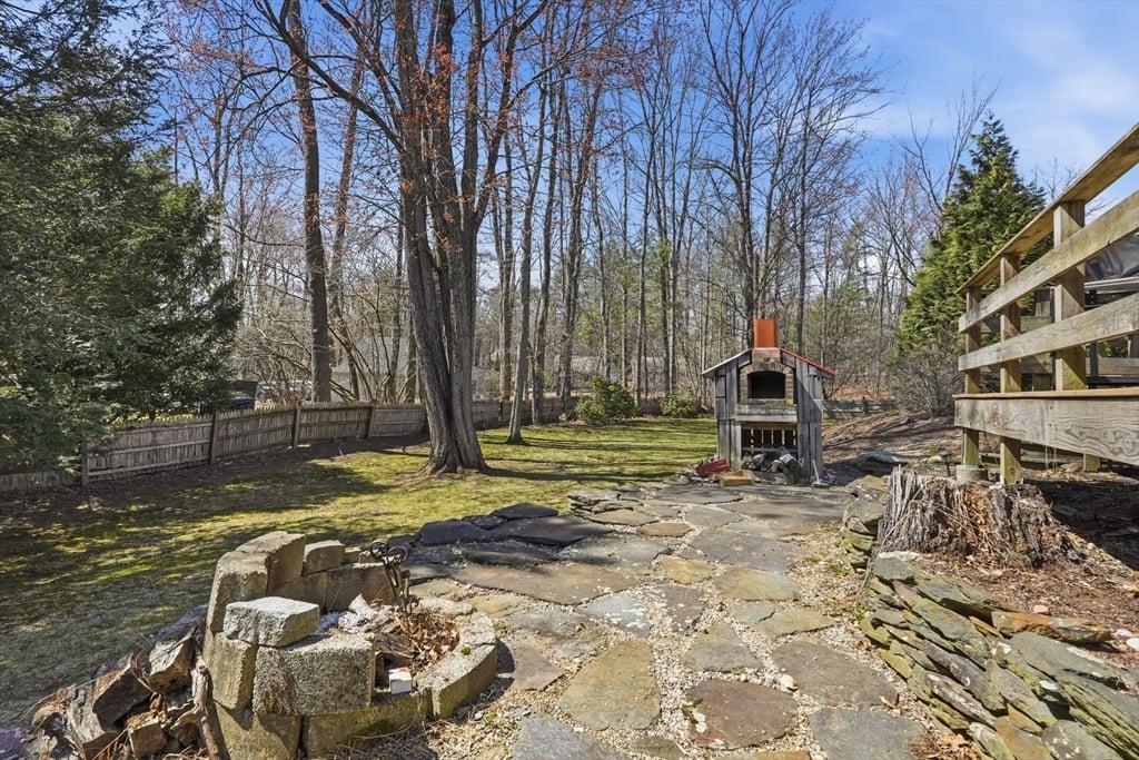 21 Meadow Wood Dr Photo 32