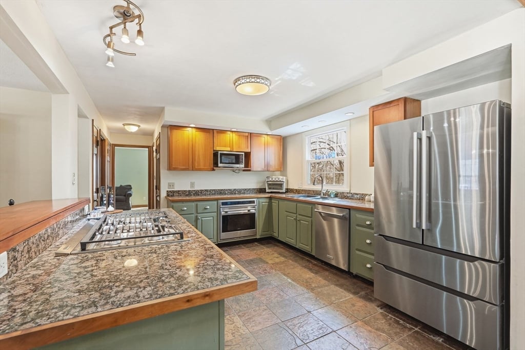 21 Meadow Wood Dr Photo 10