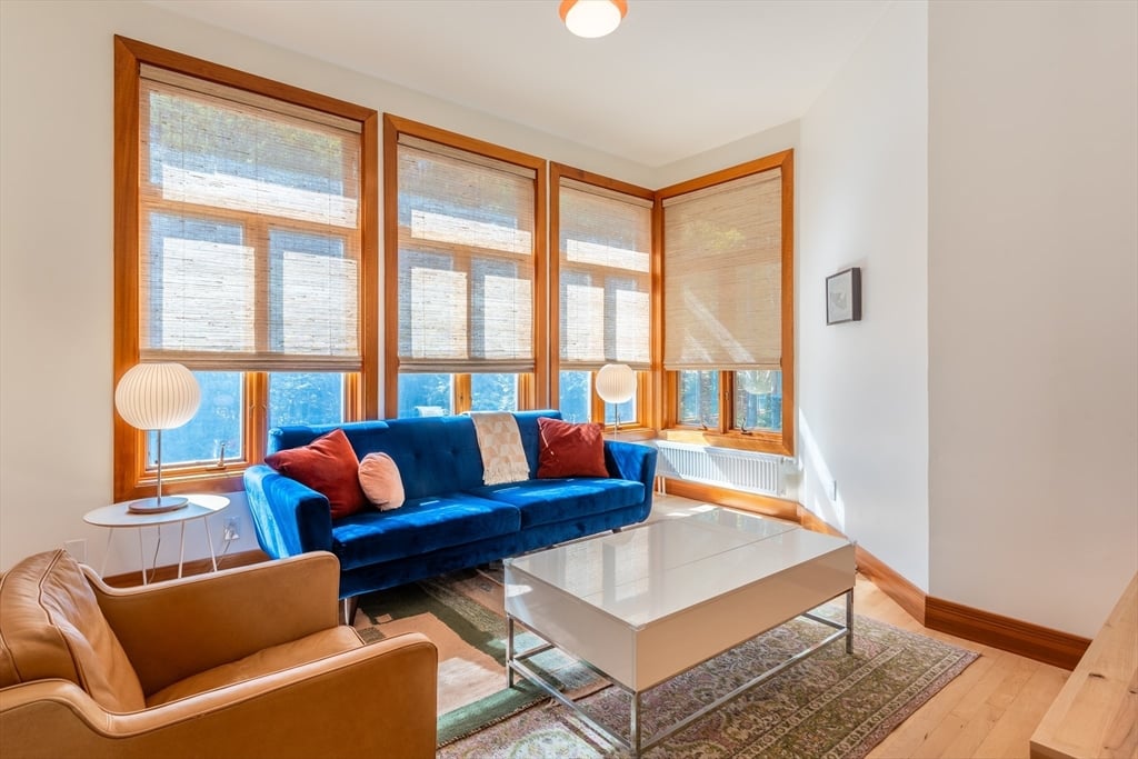 100 Larkspur Dr Photo 9