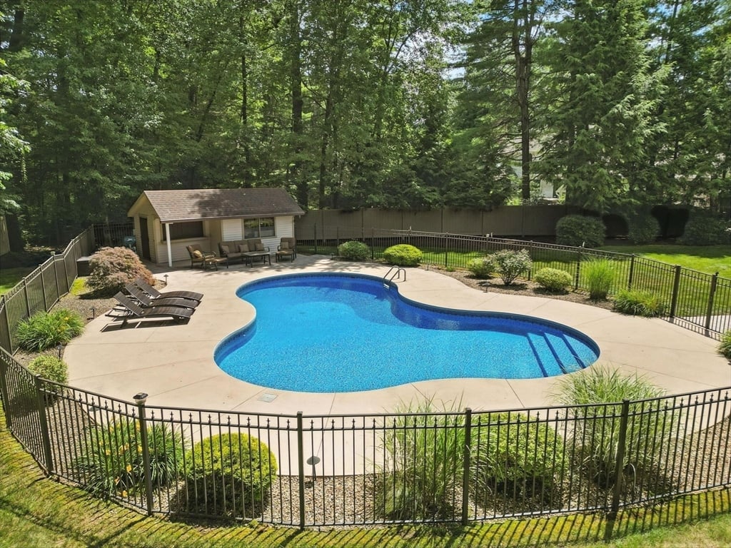 111 Ashford Road Photo 39