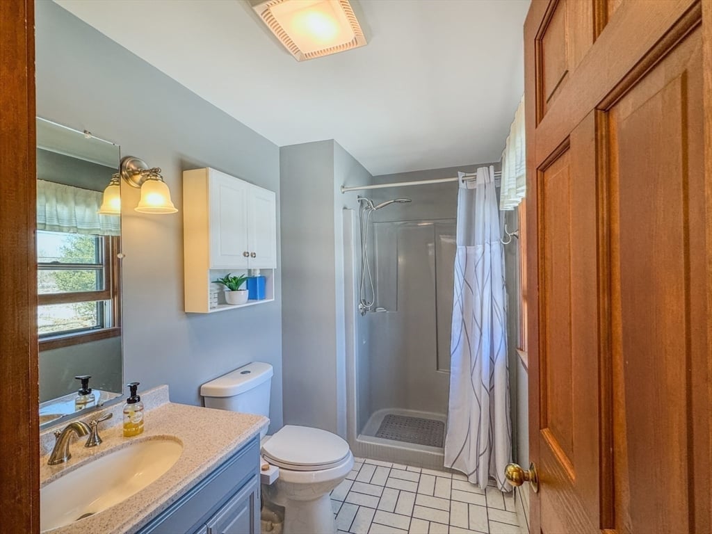 714 Colrain Rd Photo 22