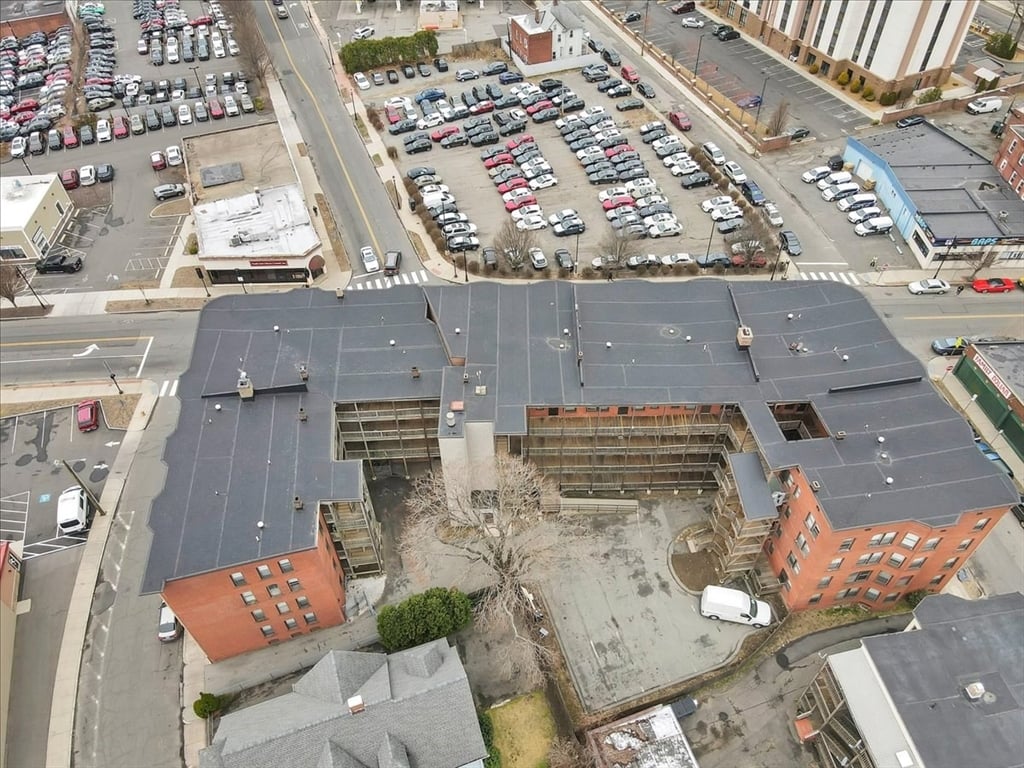 64 Myrtle Street Photo 23