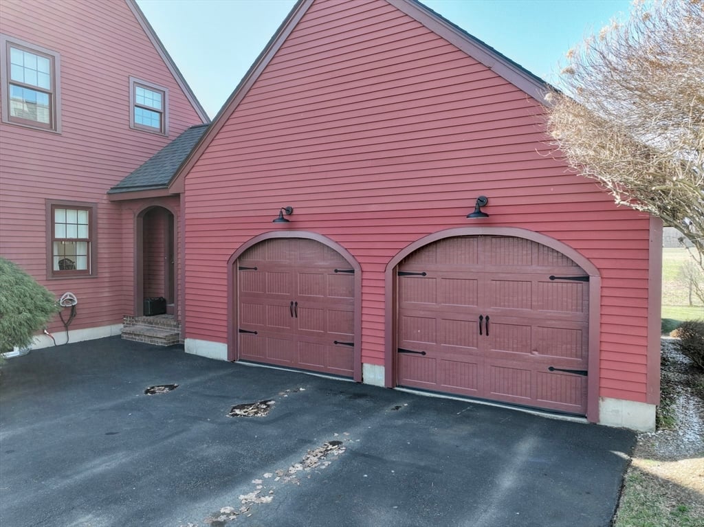 101 Plain Rd W Photo 5