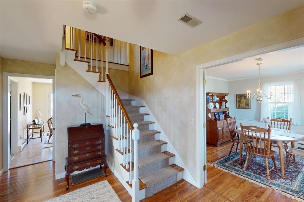 101 Plain Rd W Photo 12