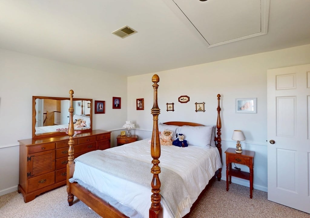 101 Plain Rd W Photo 23