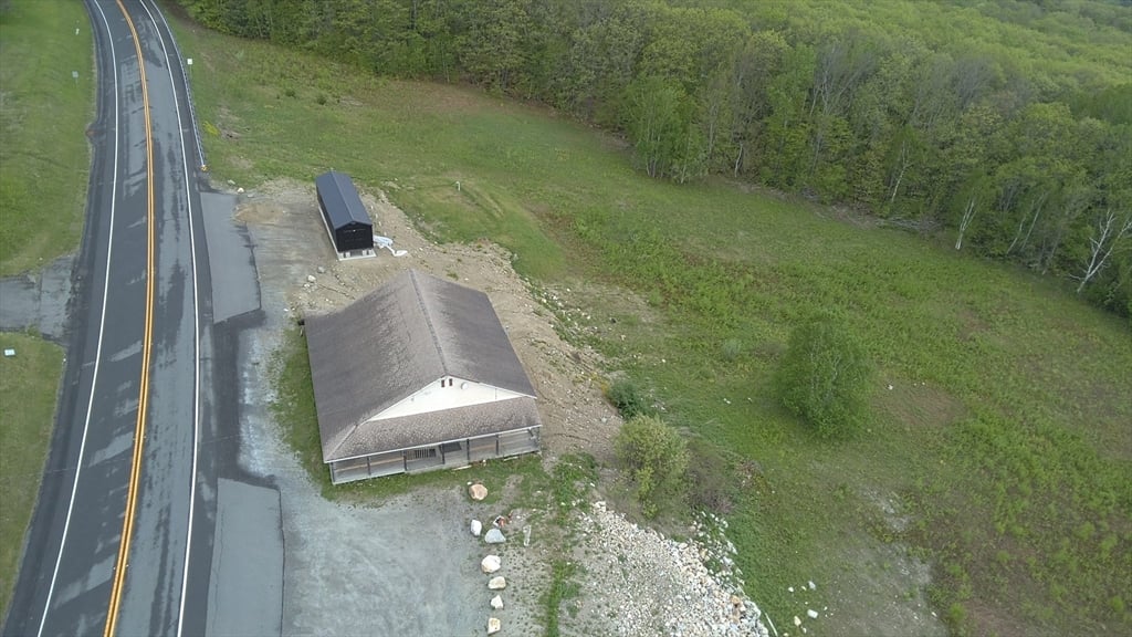 335 Mohawk Trail Photo 39
