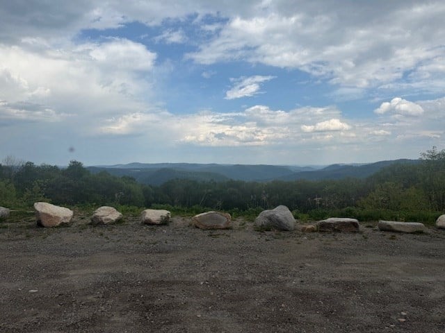 335 Mohawk Trail Photo 37