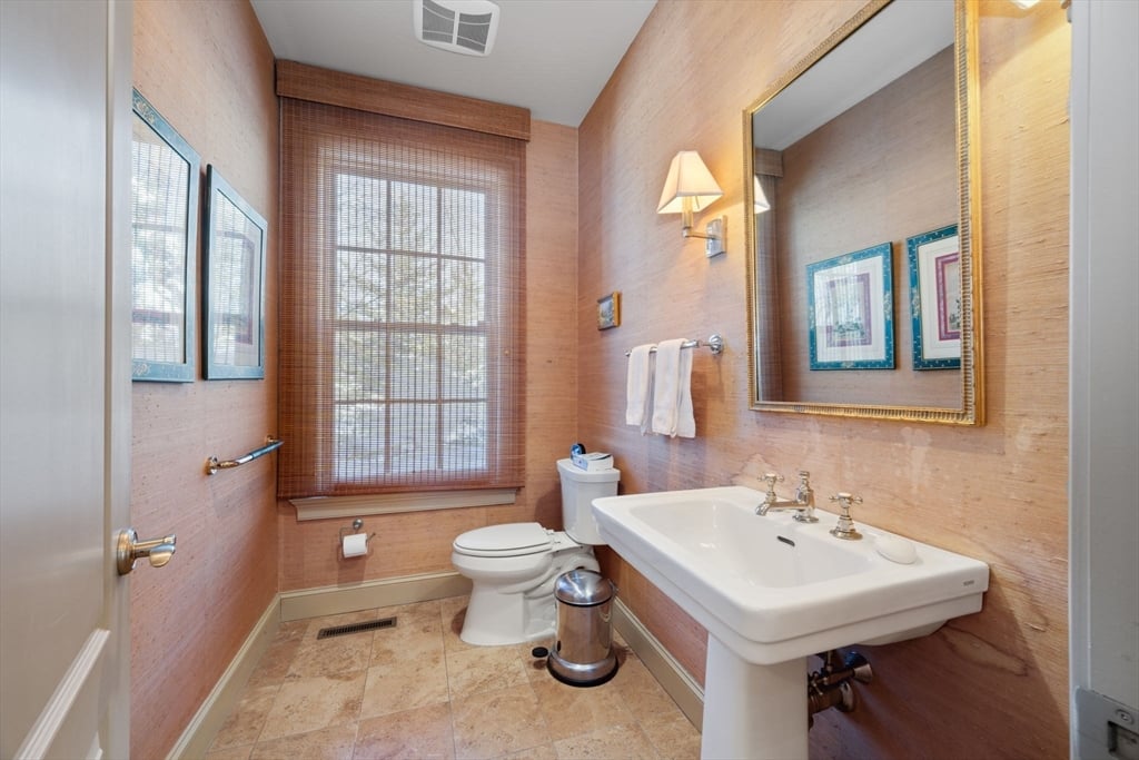 6 Eveningstar Drive Photo 6