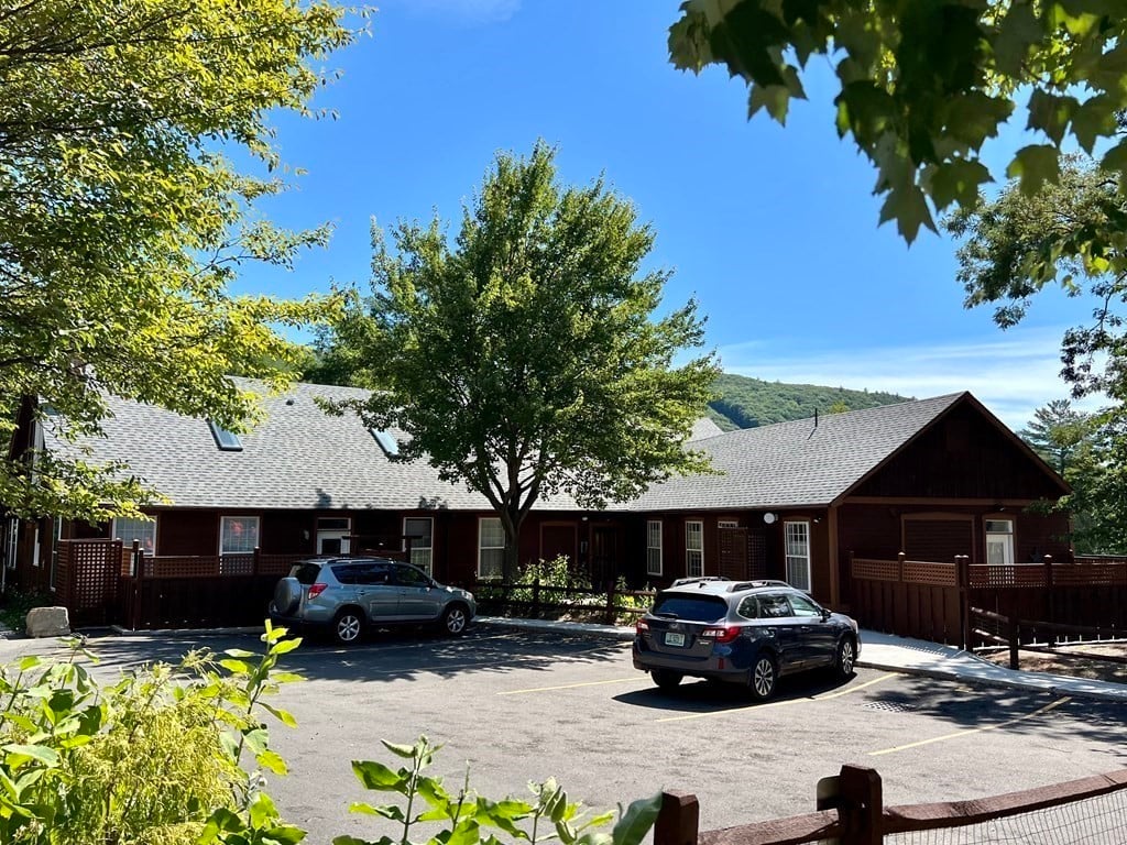 10 Deerfield Ave  #2 Photo 19