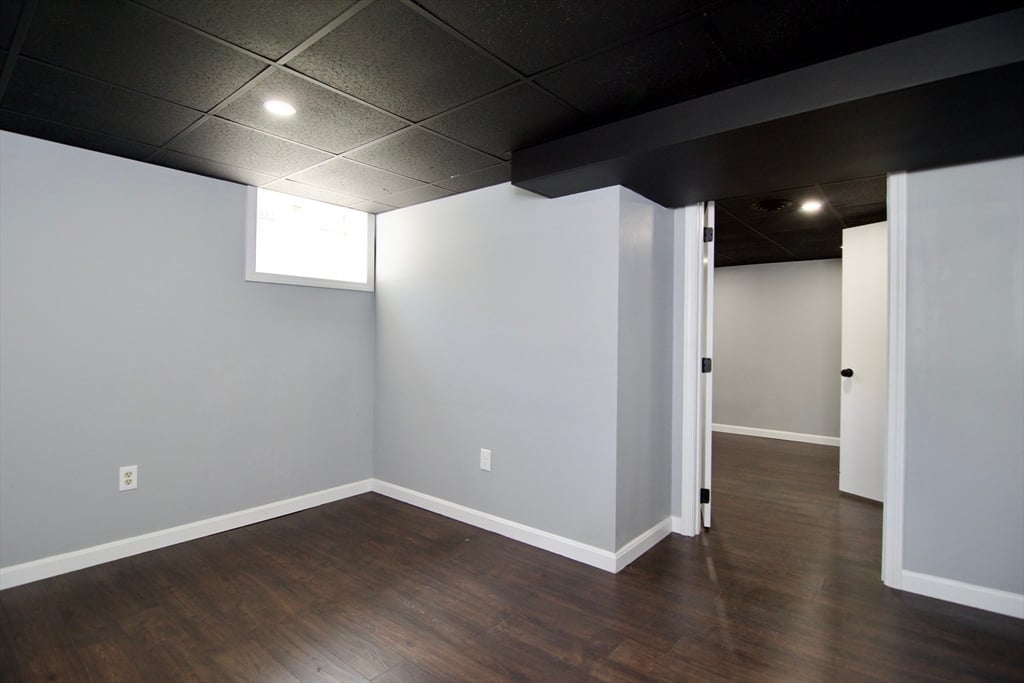 12 Dwight Street Photo 38