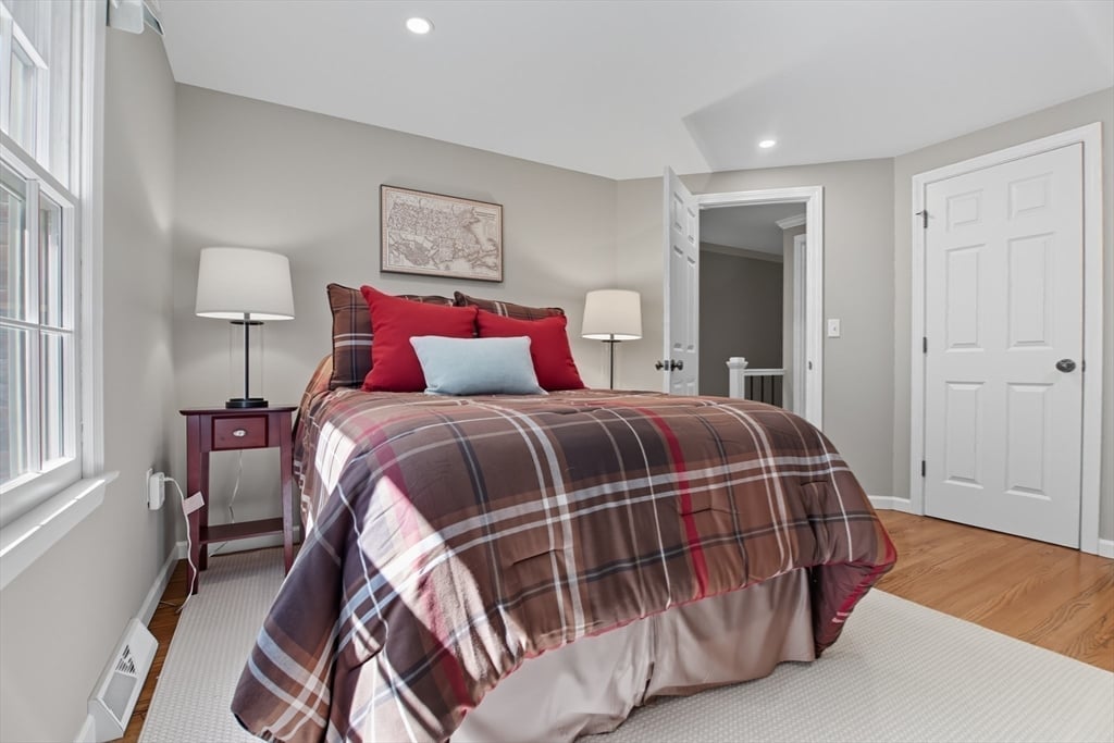 441 Inverness Lane Photo 24