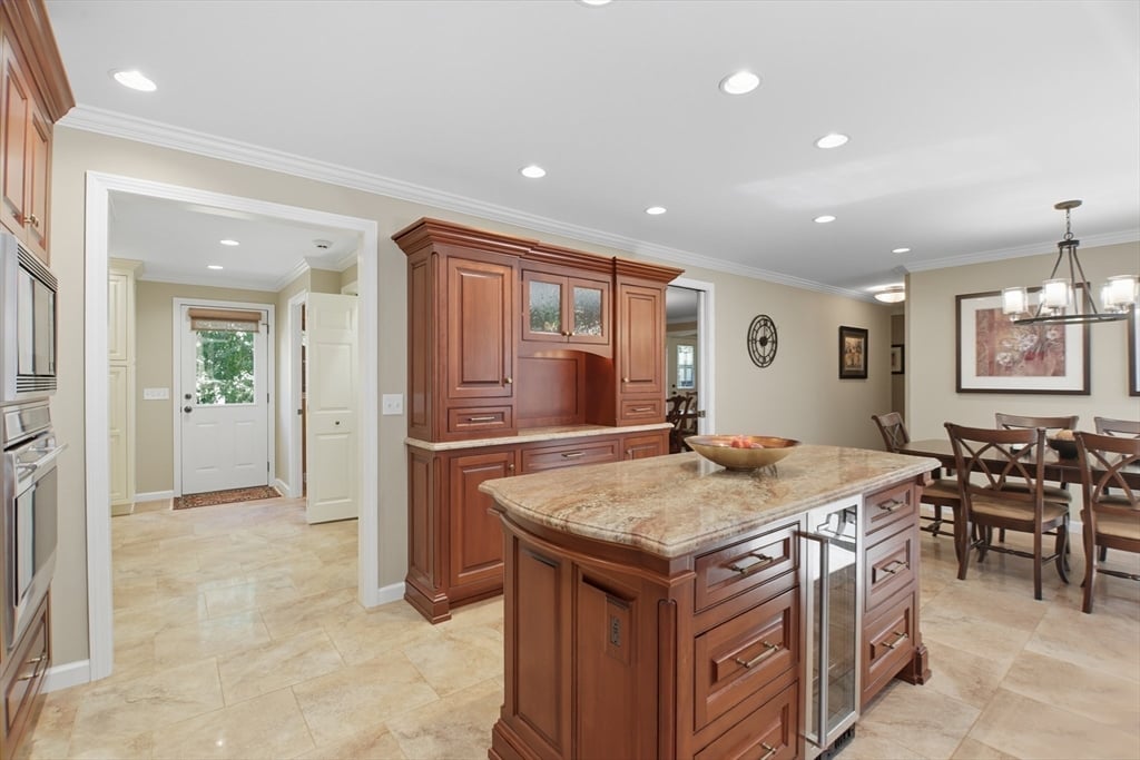 441 Inverness Lane Photo 5