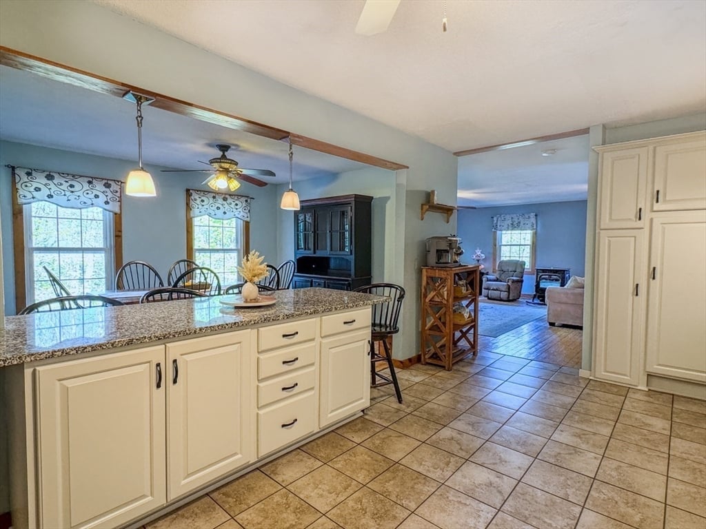 609 Gulf Road Photo 11