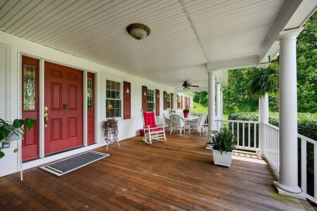 120 Hockanum Rd Photo 3