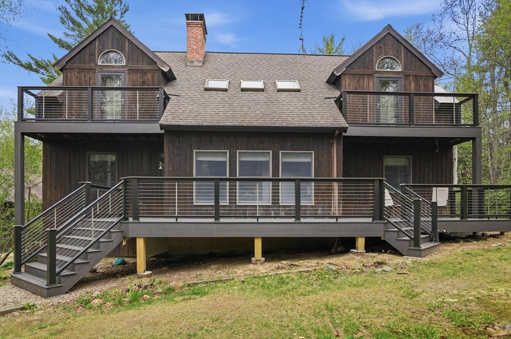 135 Mallard Dr Photo 1