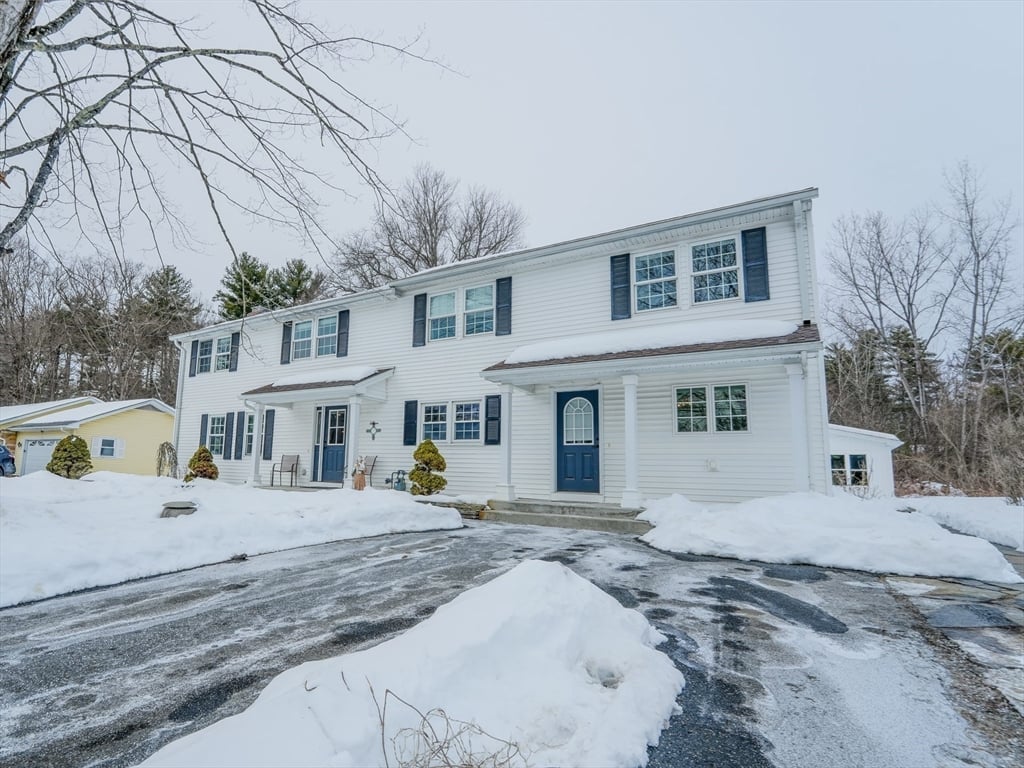 11 Dragon Circle Photo 2