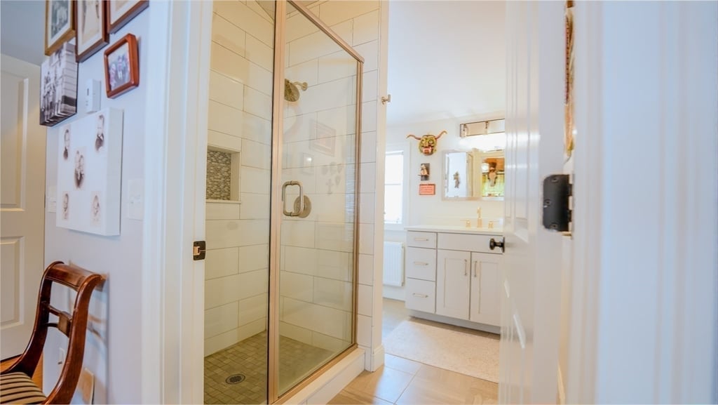 11 Dragon Circle Photo 18