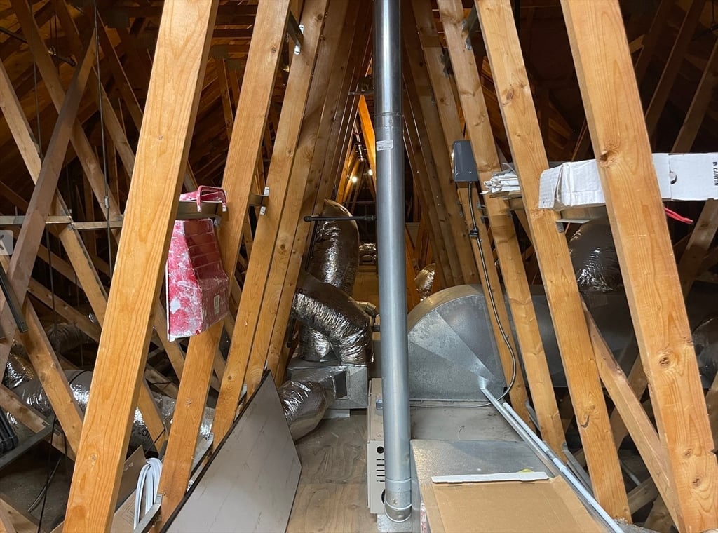 245 Russell St Photo 28