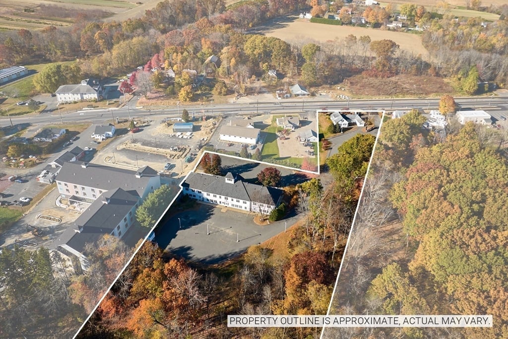 245 Russell St Photo 10