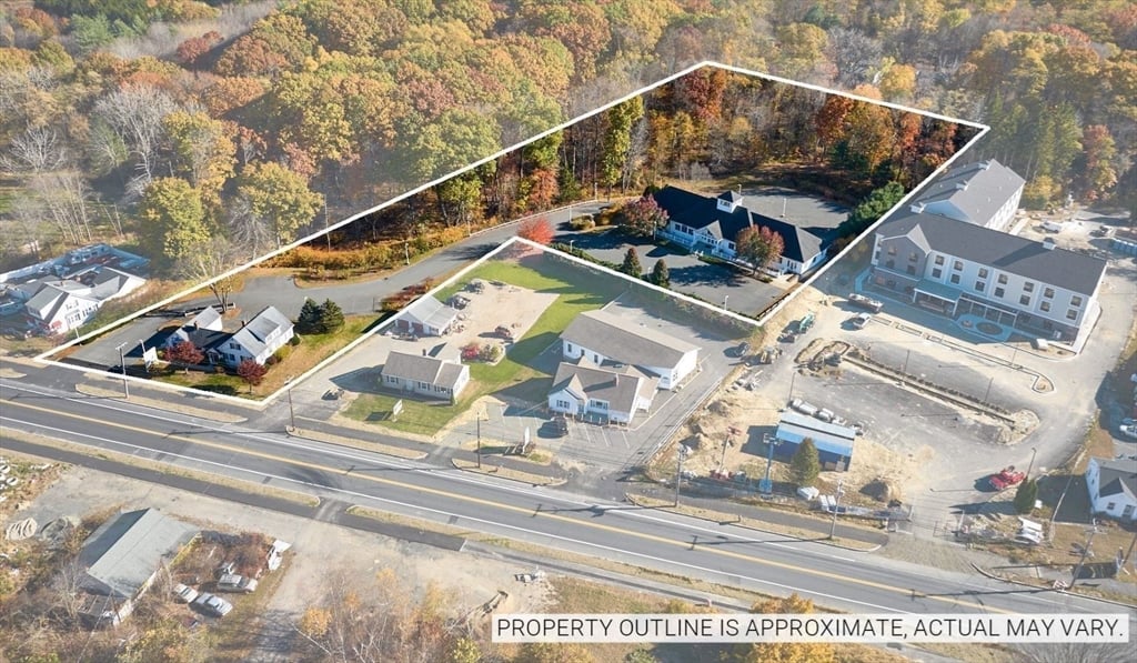 245 Russell St Photo 8