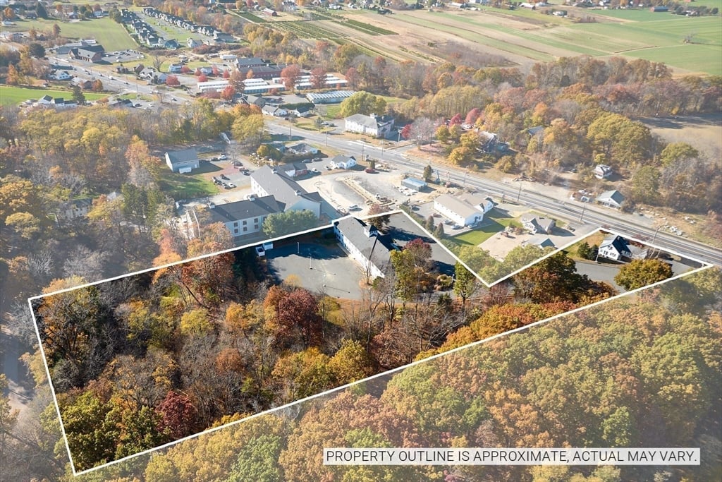 245 Russell St Photo 14