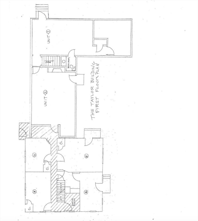 245 Russell St Photo 33