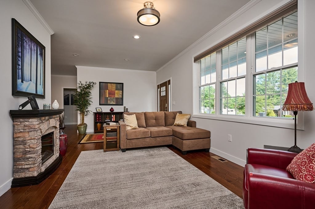 46 Pomeroy Street Photo 8