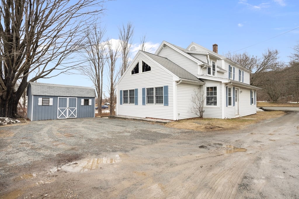 345 Greenfield Road Photo 7