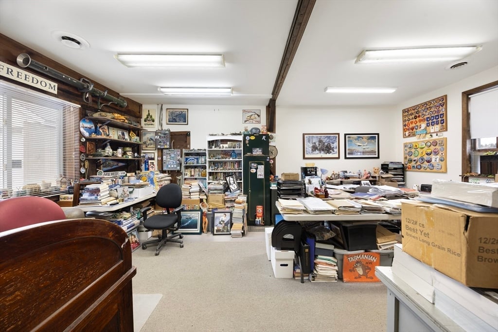 345 Greenfield Road Photo 24