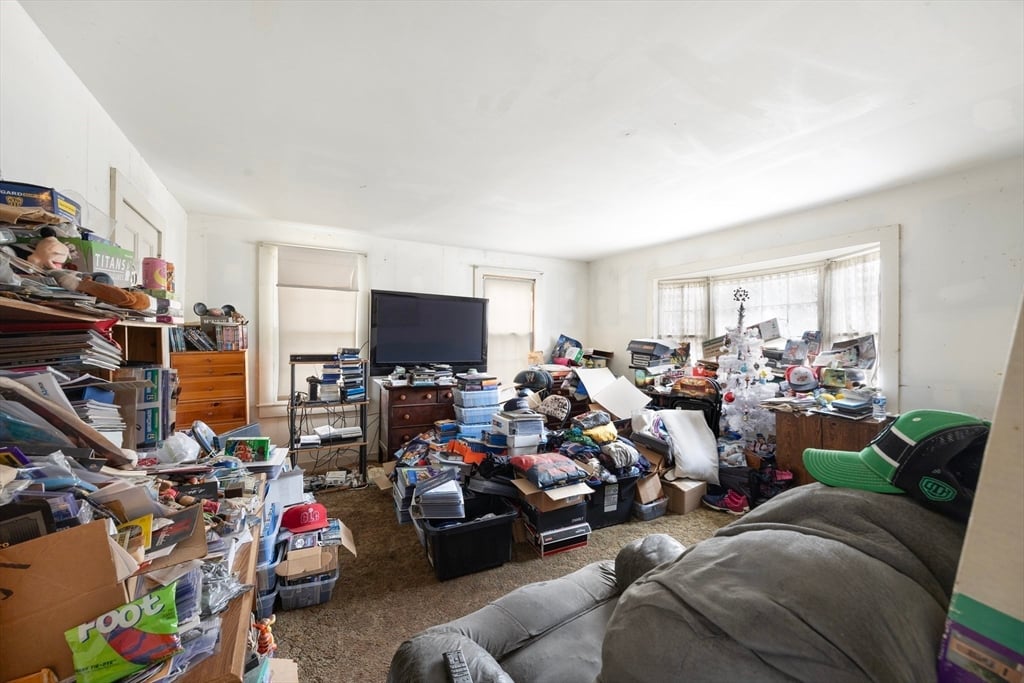 345 Greenfield Road Photo 20