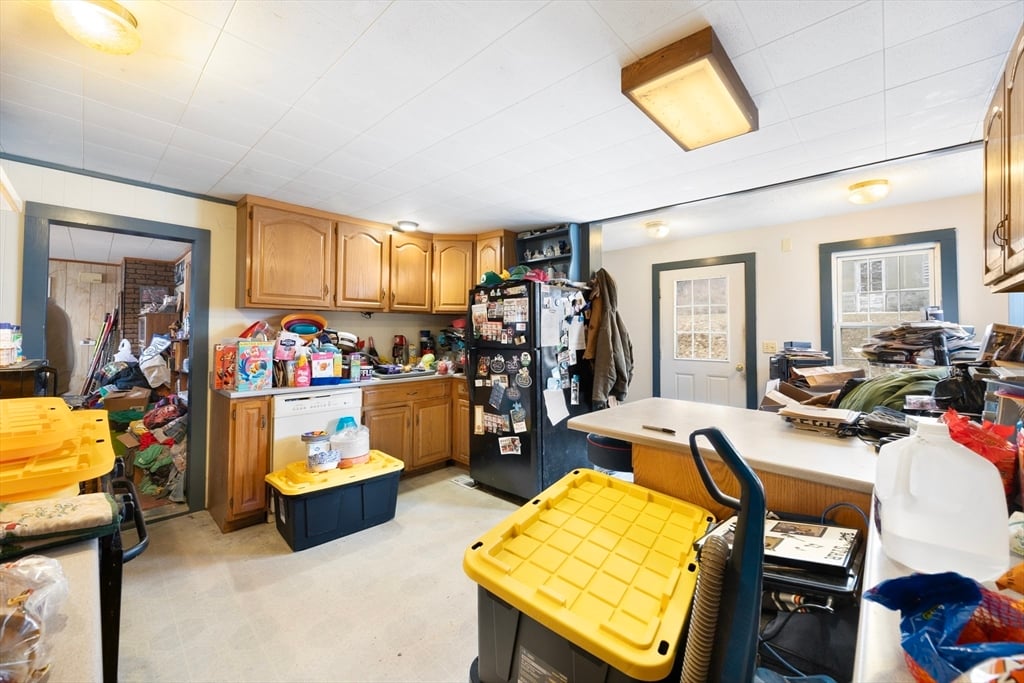 345 Greenfield Road Photo 16