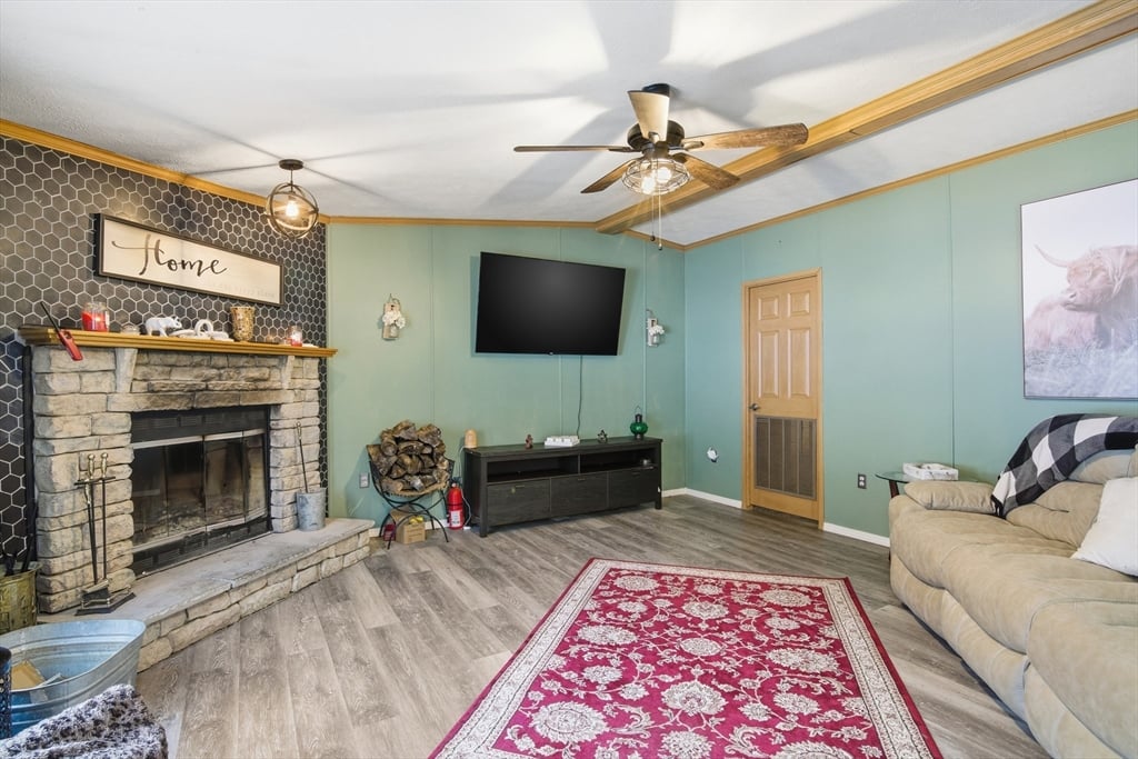 143 E Buckland Rd Photo 29