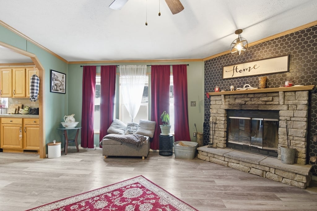 143 E Buckland Rd Photo 31