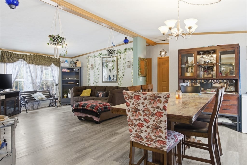 143 E Buckland Rd Photo 24