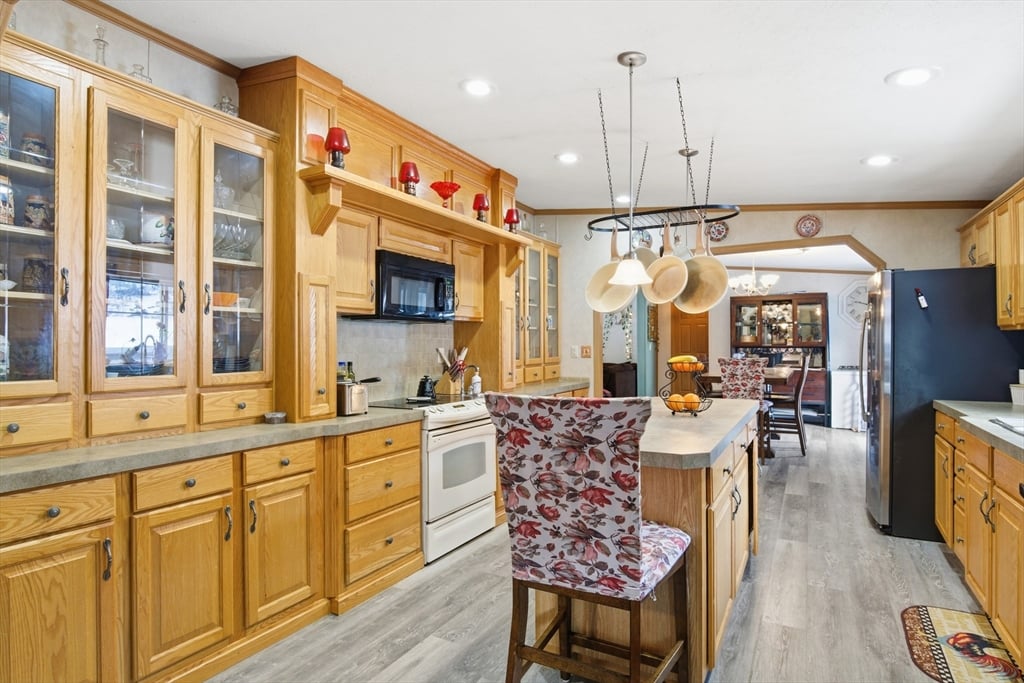 143 E Buckland Rd Photo 27