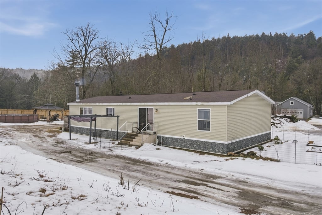 143 E Buckland Rd Photo 33