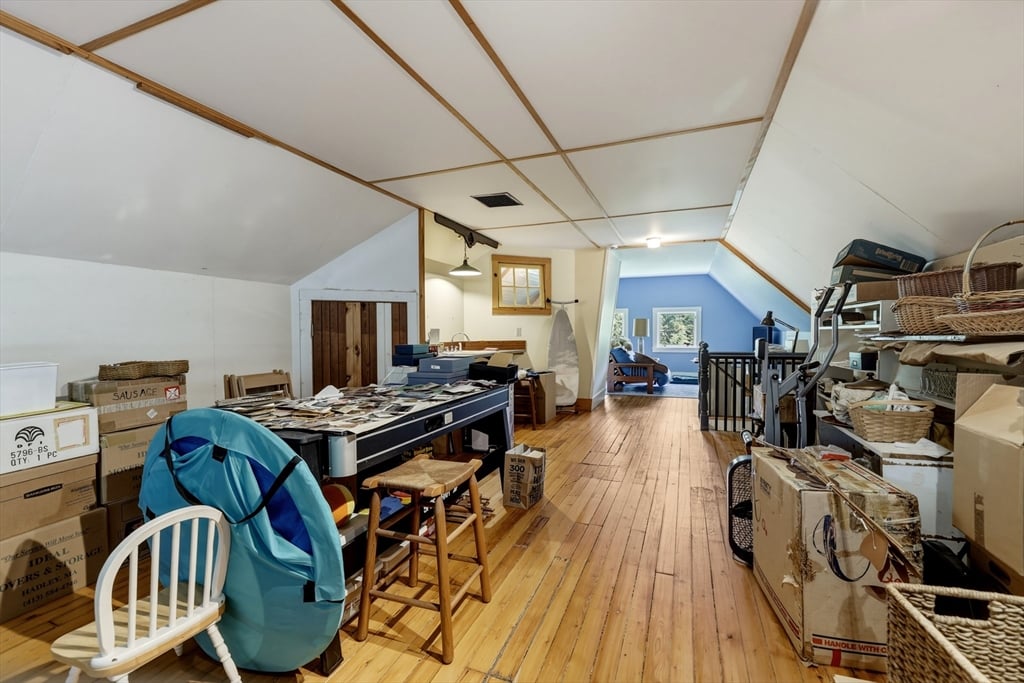 91 Sunset Ave Photo 40