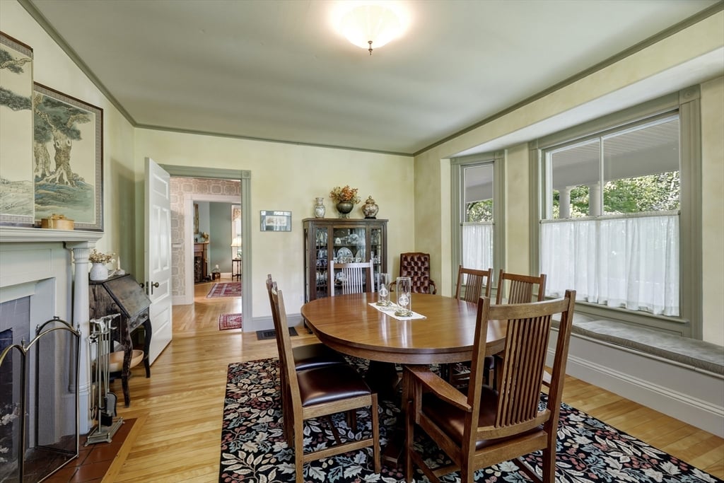 91 Sunset Ave Photo 24