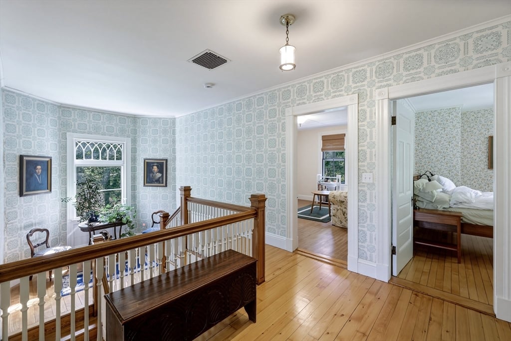 91 Sunset Ave Photo 30