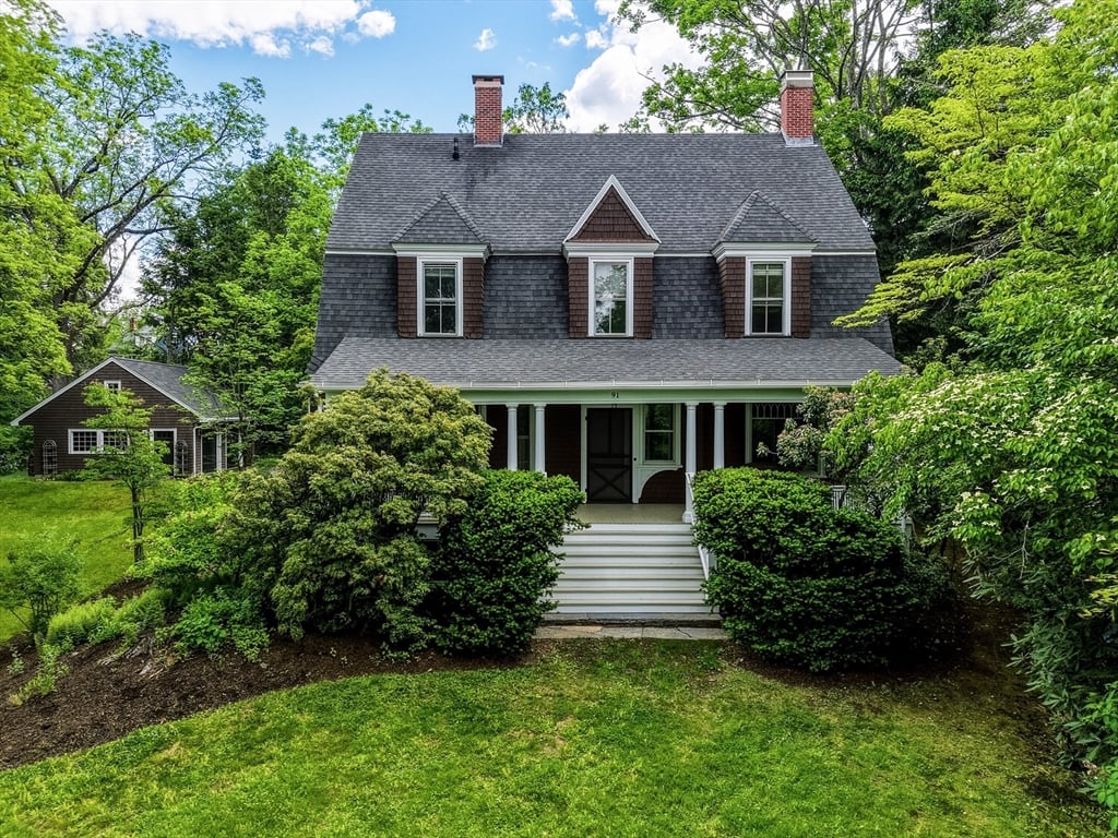 91 Sunset Ave Photo 1