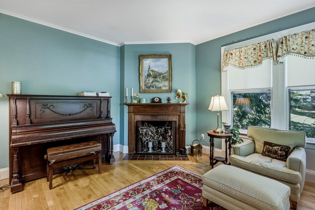 91 Sunset Ave Photo 16