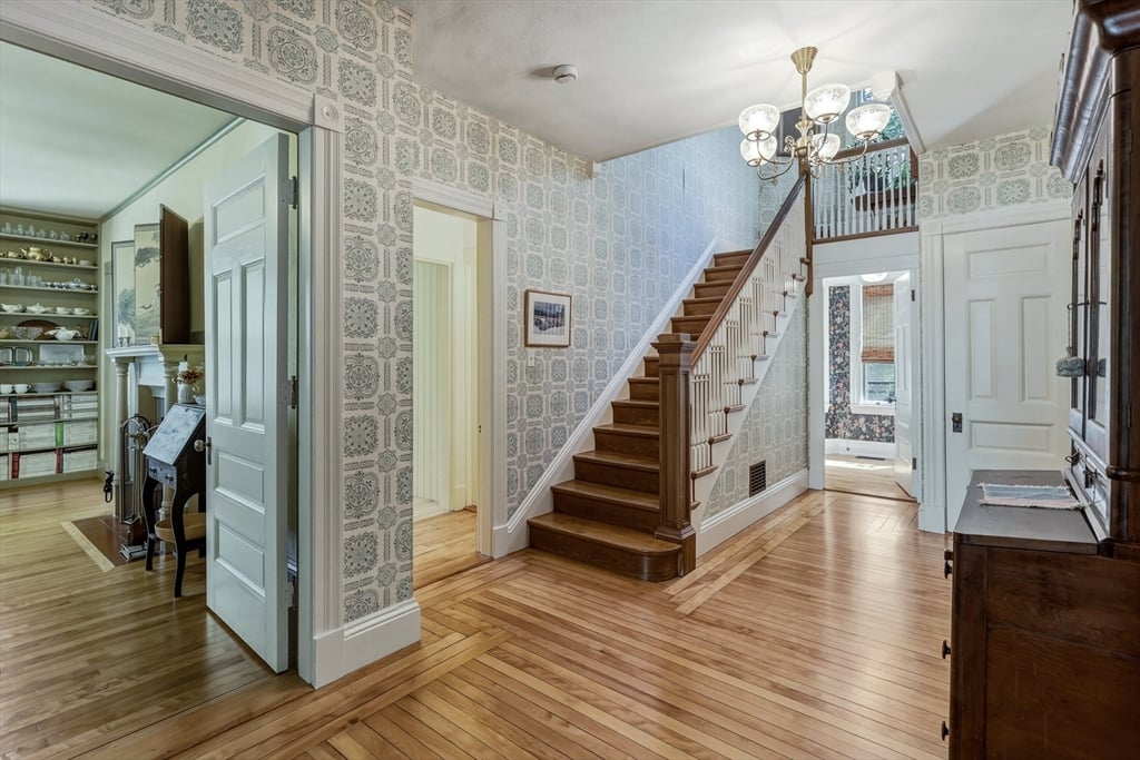 91 Sunset Ave Photo 26