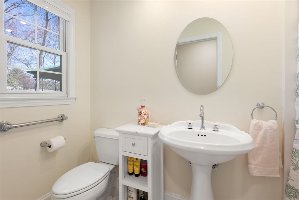 70 Salem Rd Photo 21