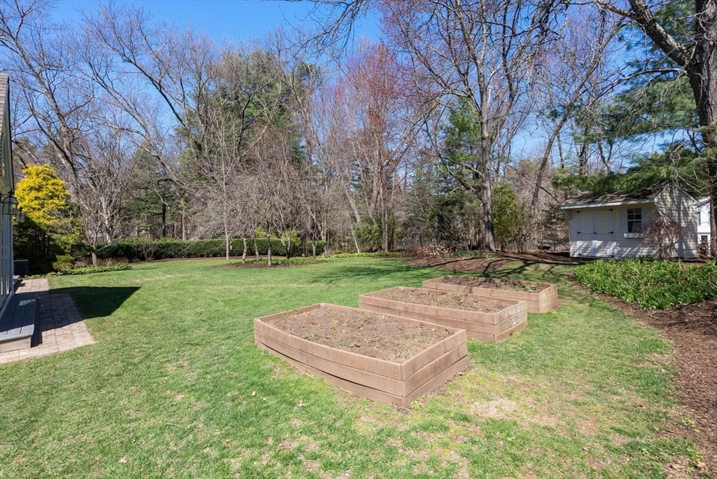 70 Salem Rd Photo 36