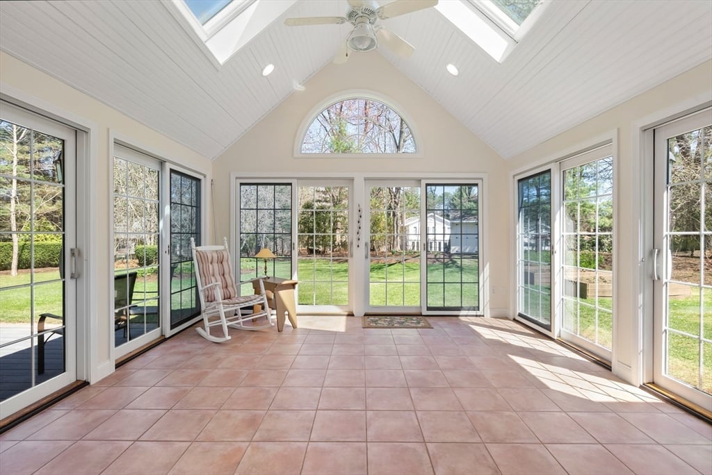 70 Salem Rd Photo 33