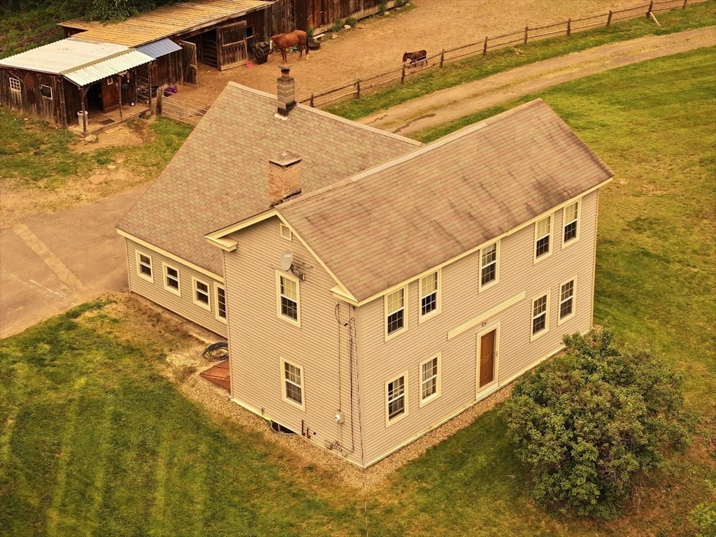 271 Lower Road Photo 3