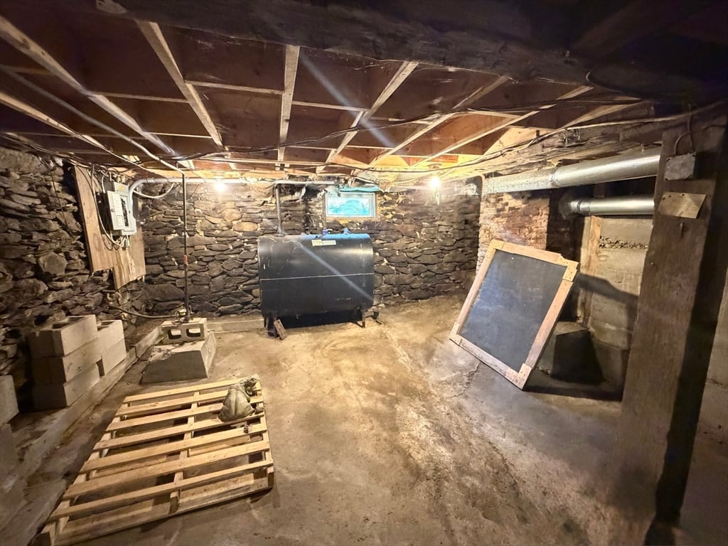 271 Lower Road Photo 28